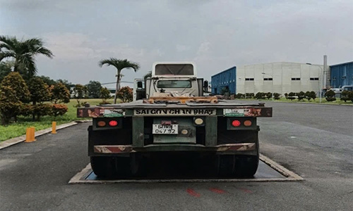 <B>VẬN CHUYỂN BẰNG XE TẢI & ĐẦU KÉO</b>
